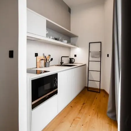Piano Priamo V Centre Ziliny Apartmán